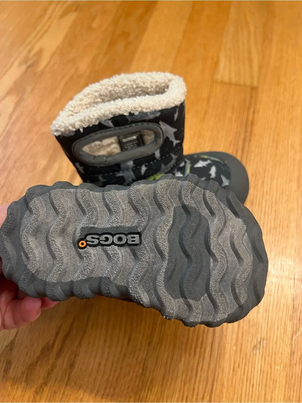 Bogs Kids Gray Shark-Print Waterproof Winter Boots with Faux Fur